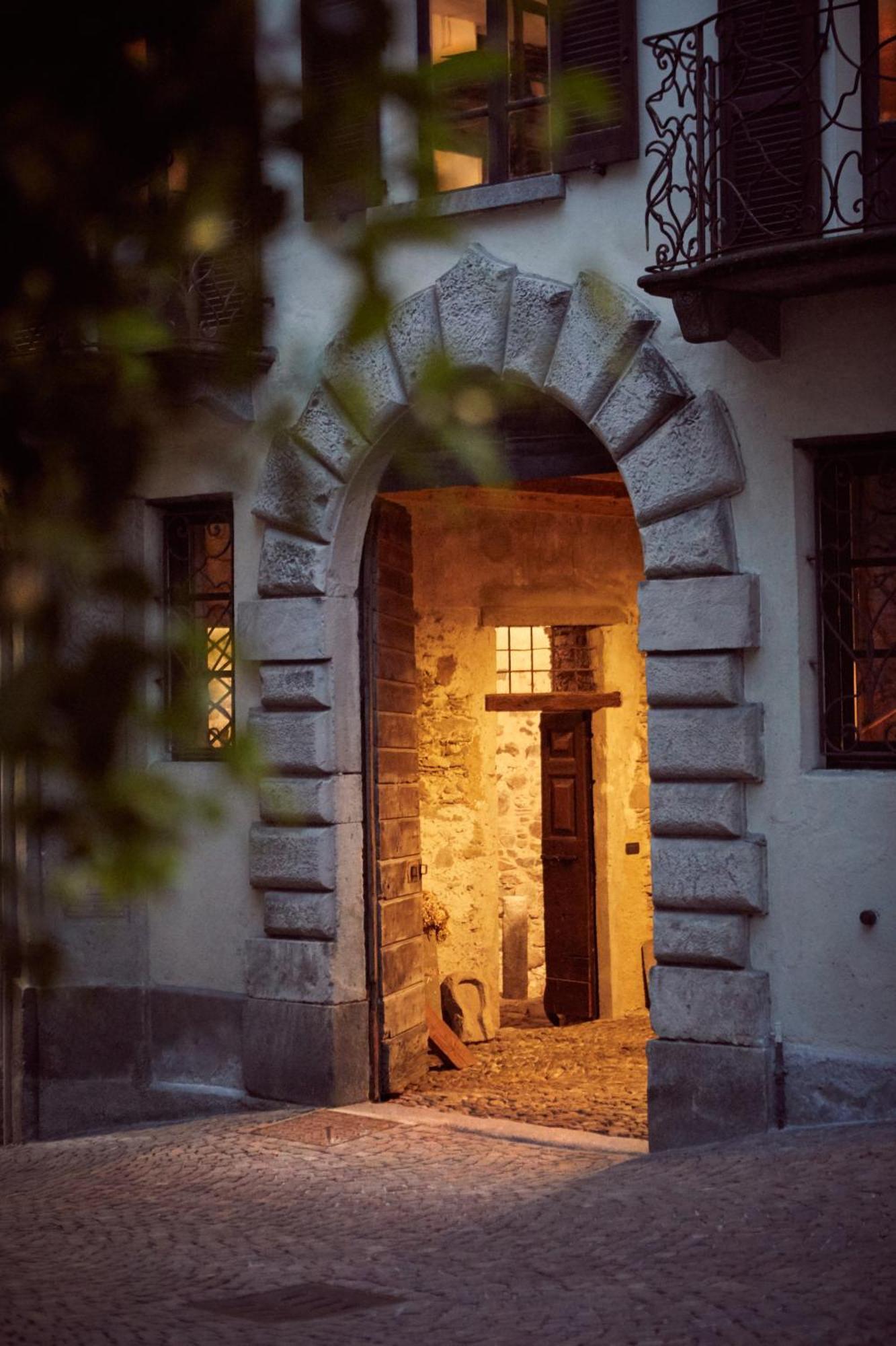 Le Corti Dei Sassi Bed & Breakfast Berbenno di Valtellina Exterior photo